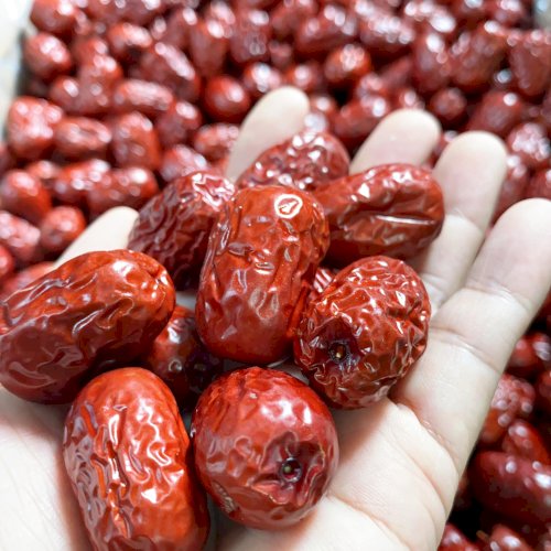 Táo Đỏ Tân Cương